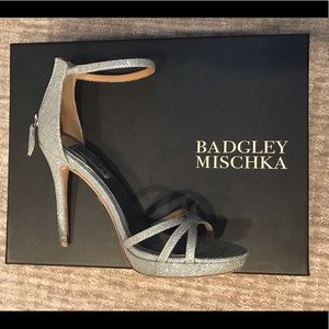 Badgley Mischka Shoes - BADGLEY MISCHKA (SZ 6.5) “SIGNIFY” HEELS Badgley Mischka Shoes - BADGLEY MISCHKA (SZ 6.5) “SIGNIFY” HEELS